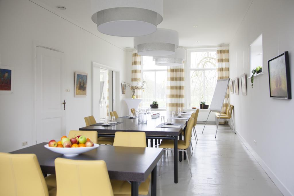 Hotel Restaurant Lunia Oldeberkoop Bagian luar foto
