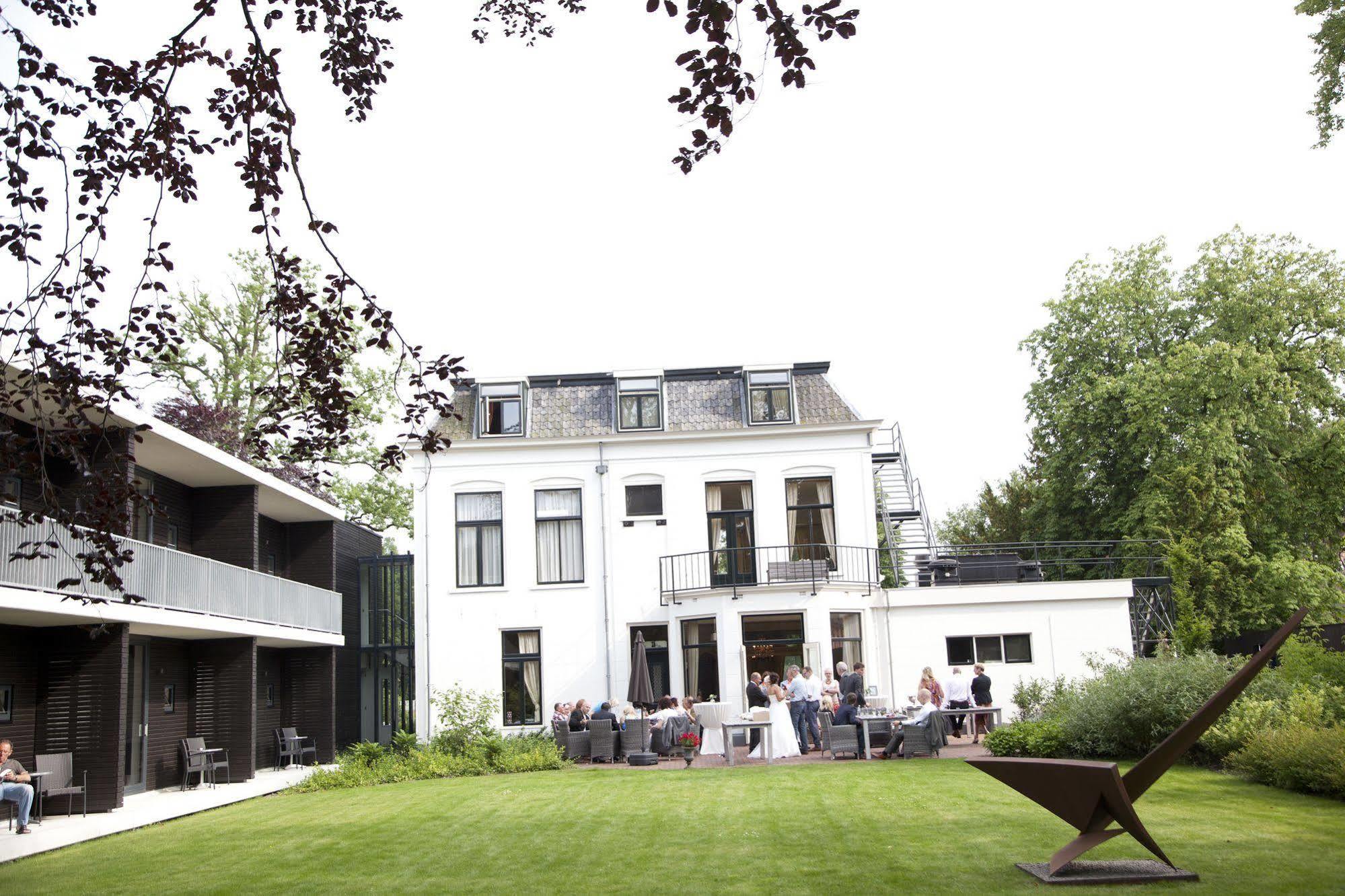 Hotel Restaurant Lunia Oldeberkoop Bagian luar foto