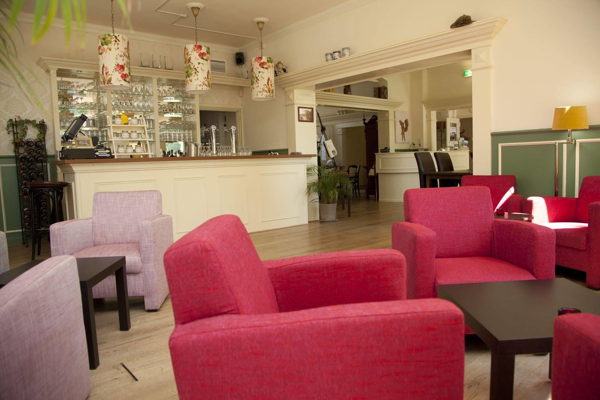 Hotel Restaurant Lunia Oldeberkoop Bagian luar foto
